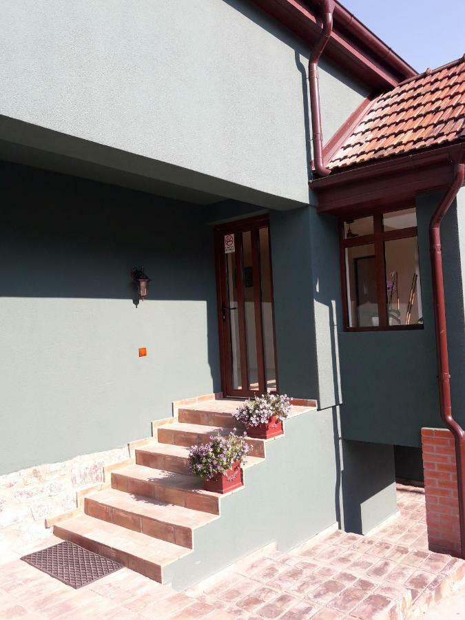 Oravitza Inn Oravita Buitenkant foto